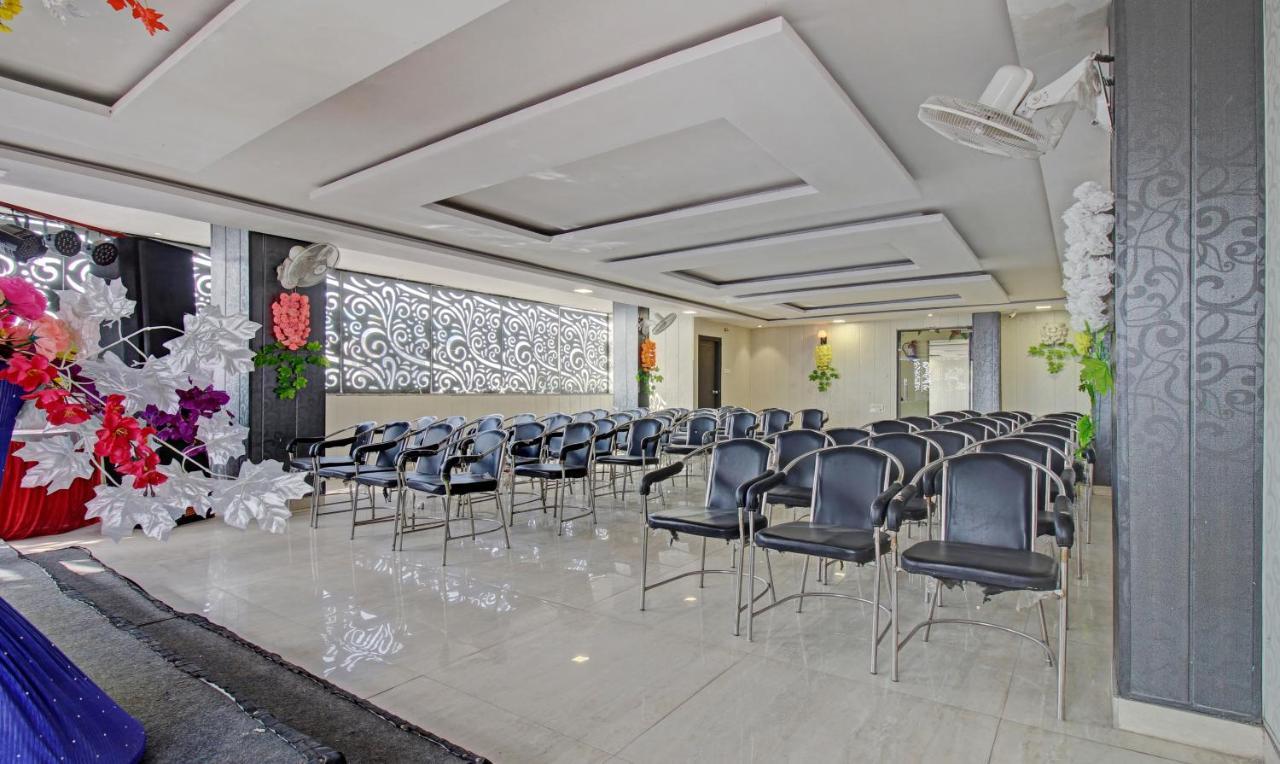 Treebo Trend Wedding Bells Kanpur Exterior foto